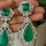 EMRLD ® pear cut and cushion earring | 925 silver | Lab grown emeralds and Diamonds