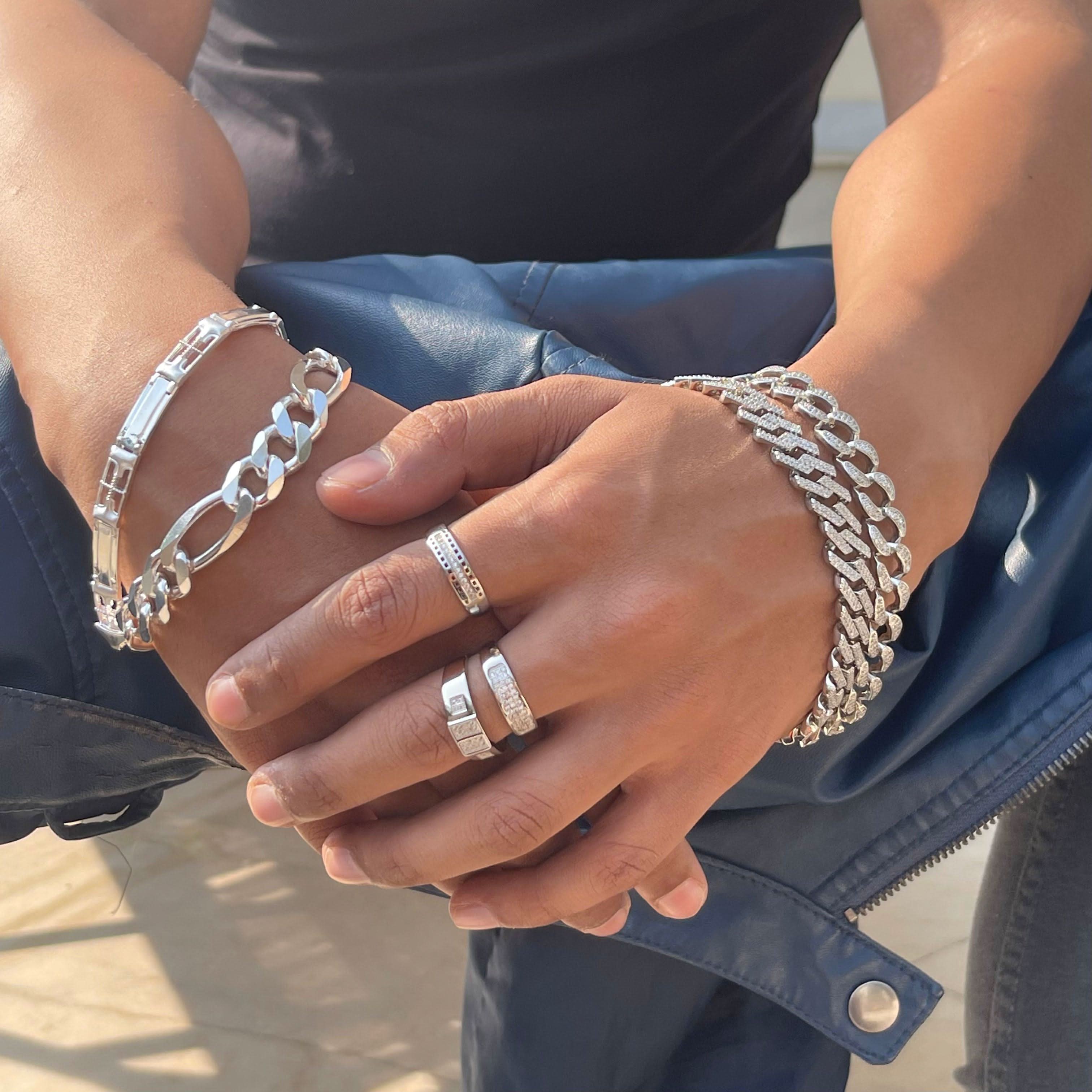 Prong moissanite Cuban bracelet | In 925 sterling silver and GRA certified moissanites