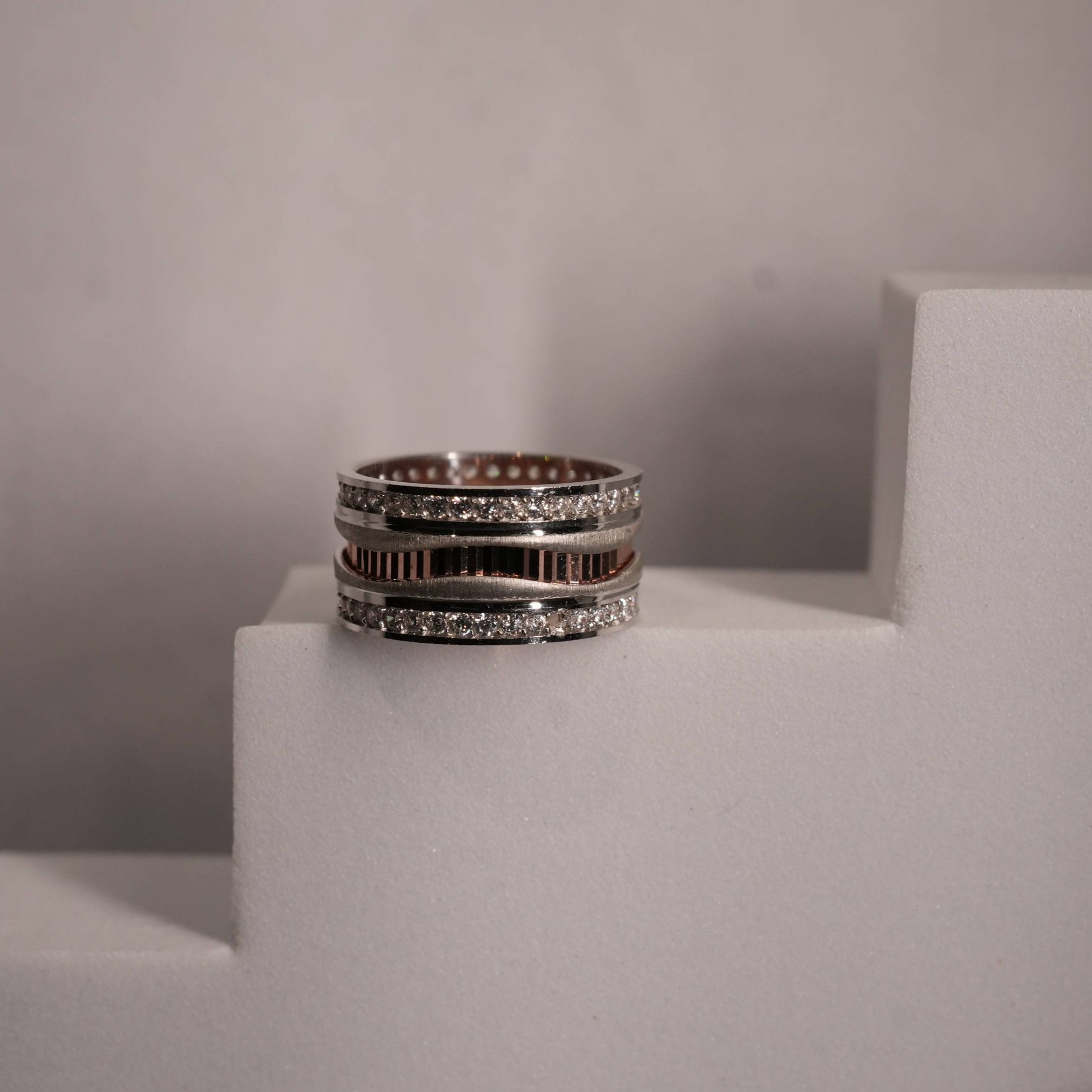 In 925 sterling silver