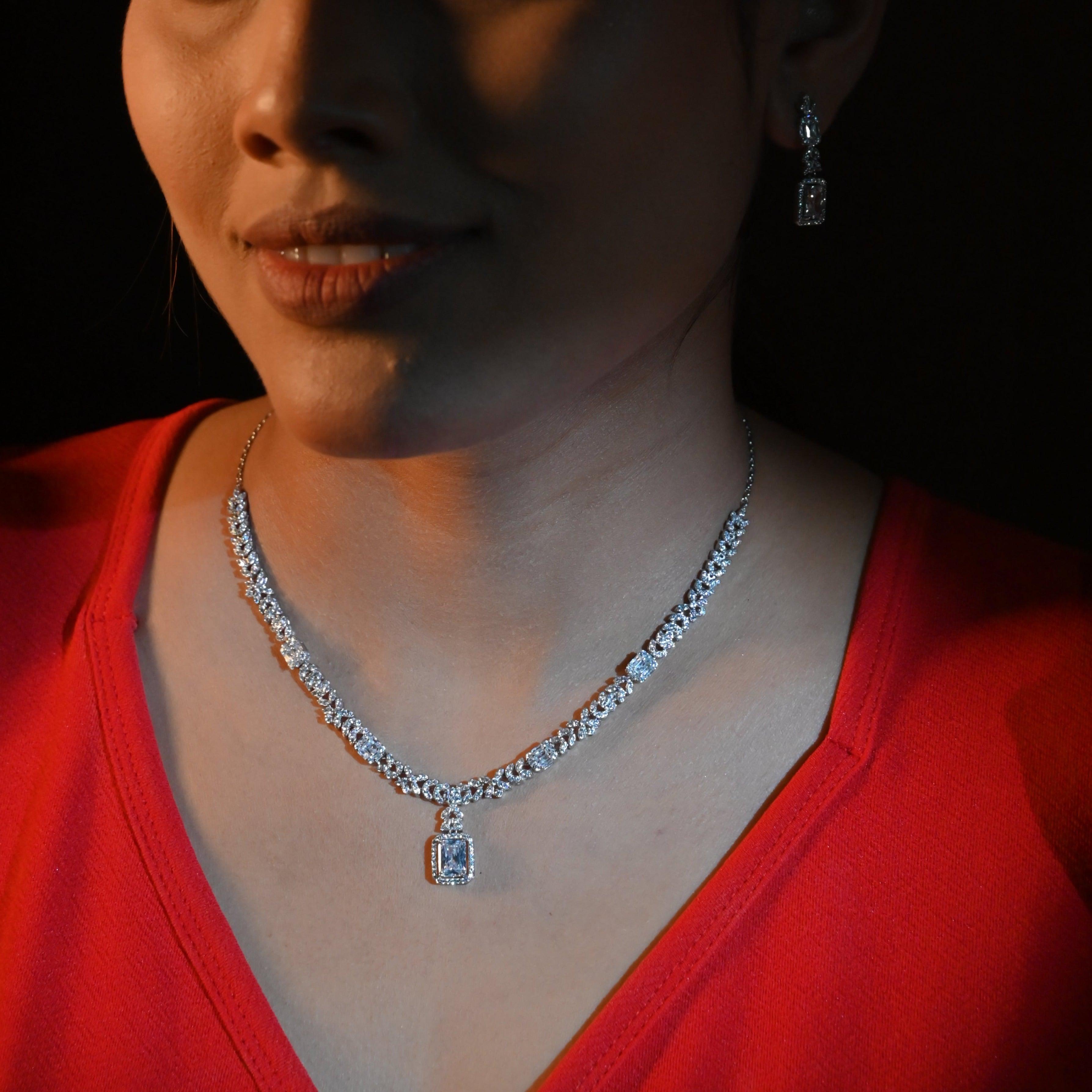 In 925 sterling silver