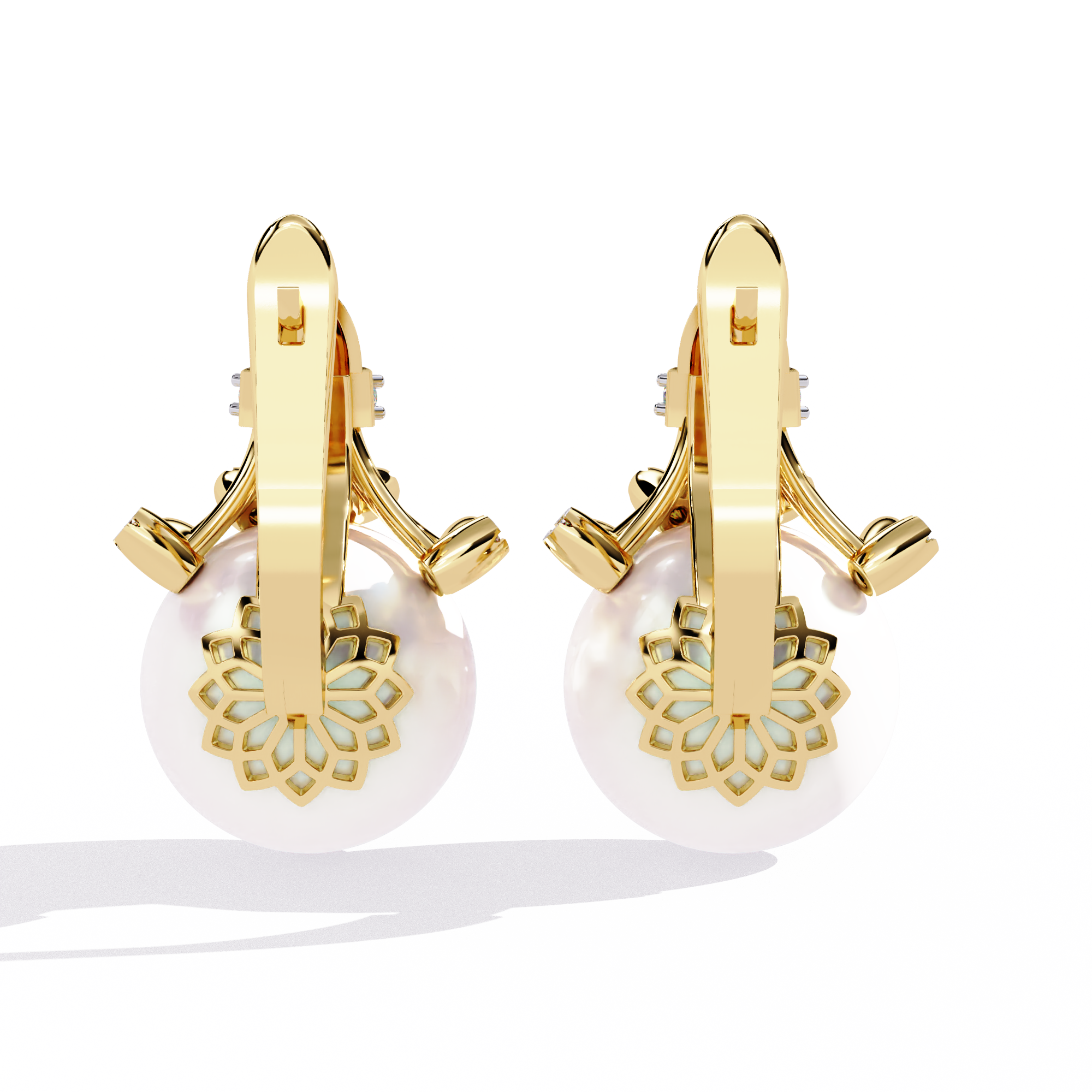 WOKE™ Pearls and Moissanite claw earrings in 925 Silver/9K Gold