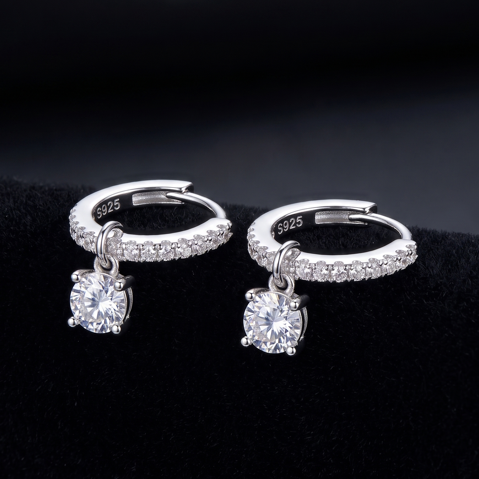 1.4 CT Round Moissanite Ear-rings in 9K Gold/925 Silver |WOKE