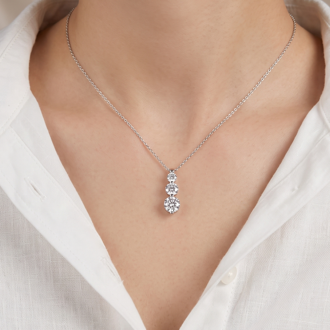 1.14 CT Round Moissanite Pendant in 9K Gold/925 Silver |WOKE