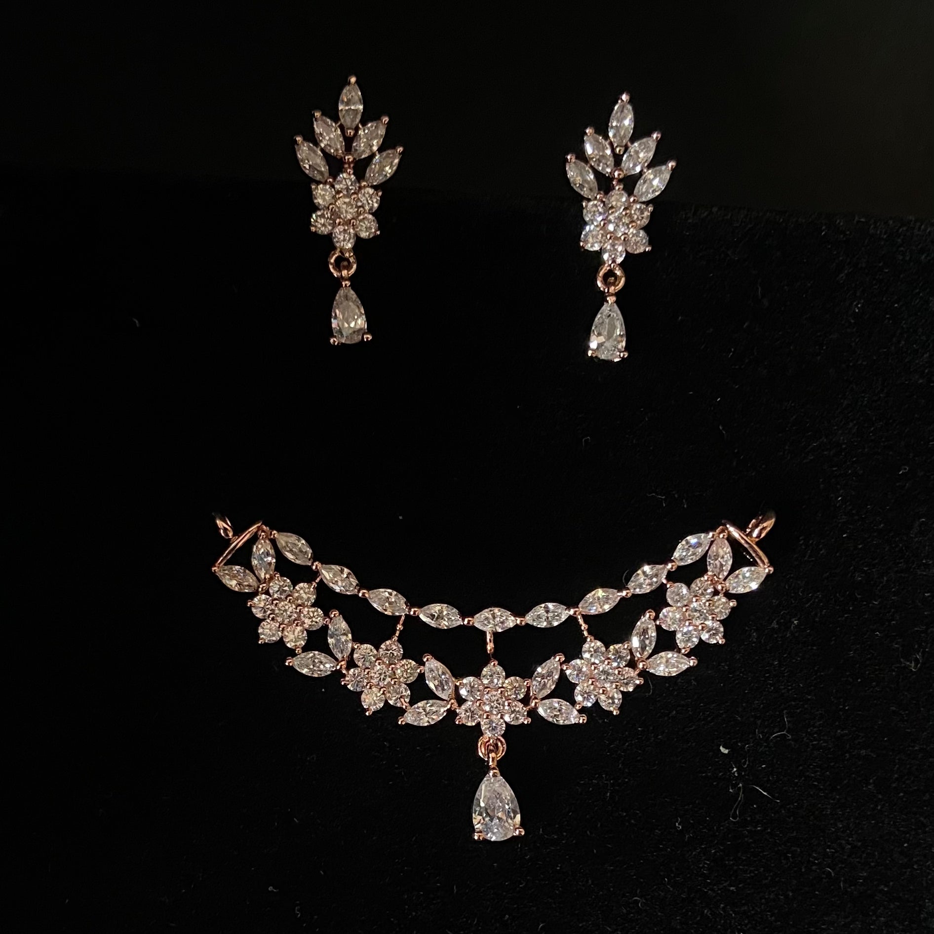 "WOKE" star-light mangalsutra set