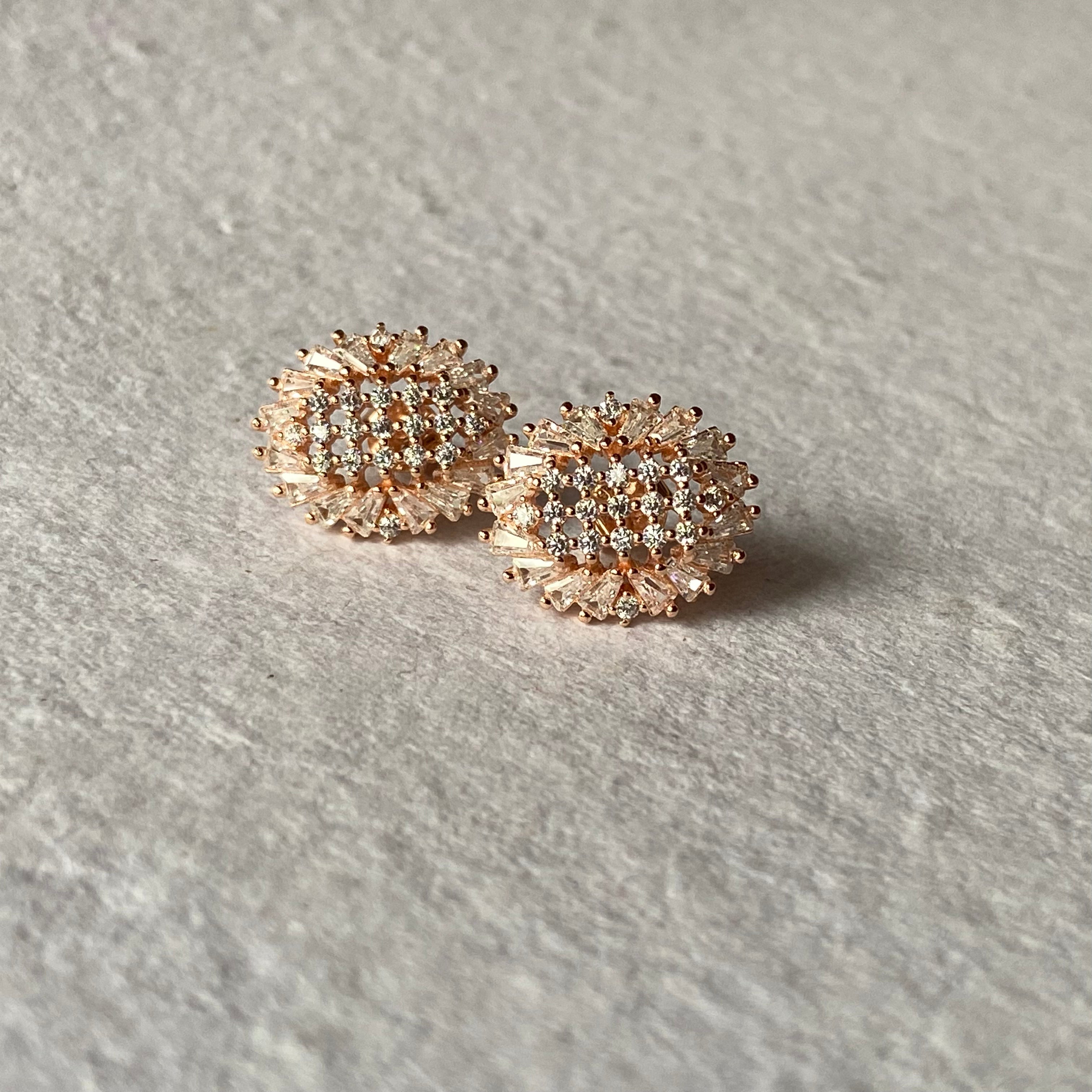 Oval baugutte studs