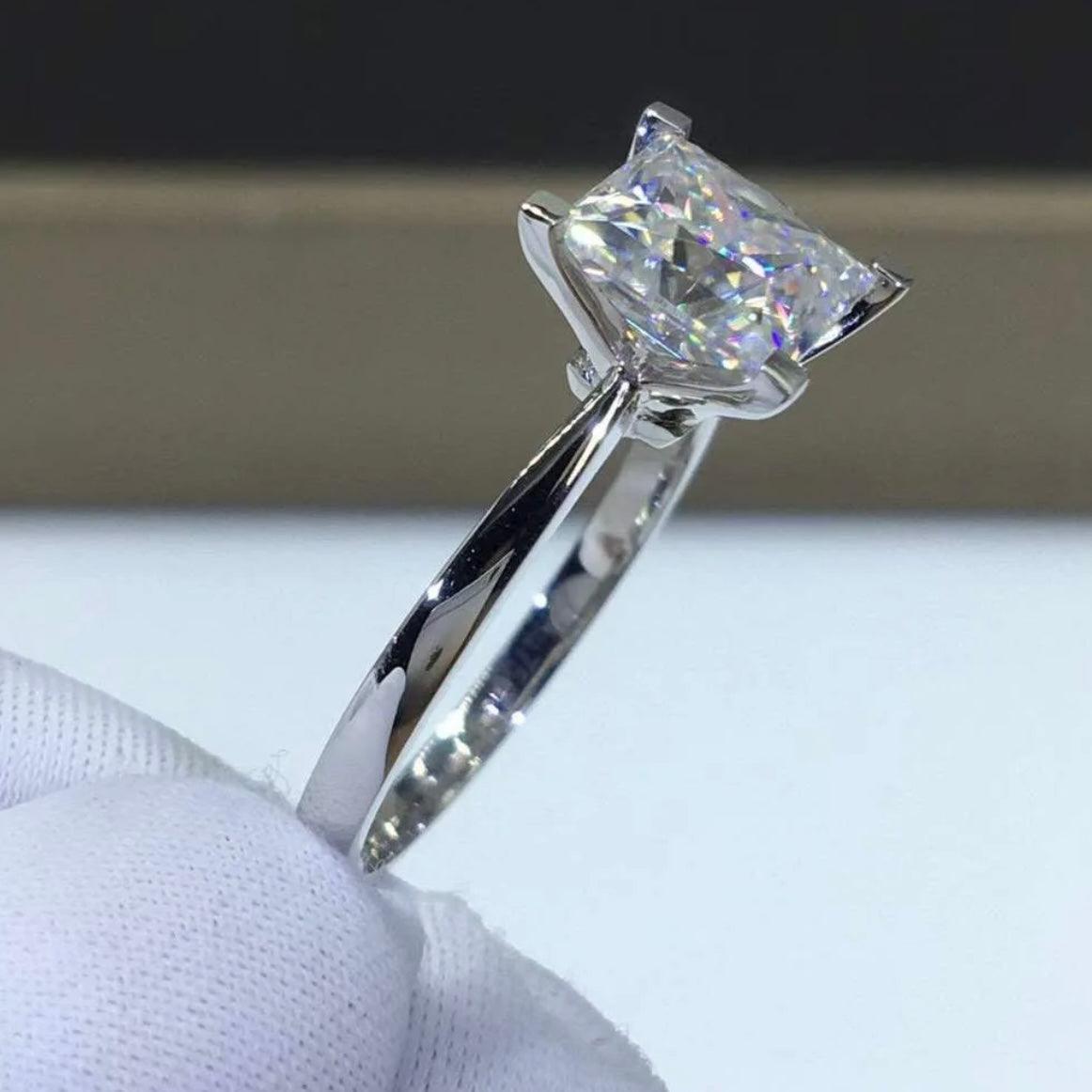 GRA certified moissanites