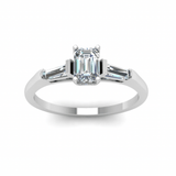 Emerald cut cut moissanite with side bauguttes | In 925 sterling silver/14k gold and GRA certified moissanites