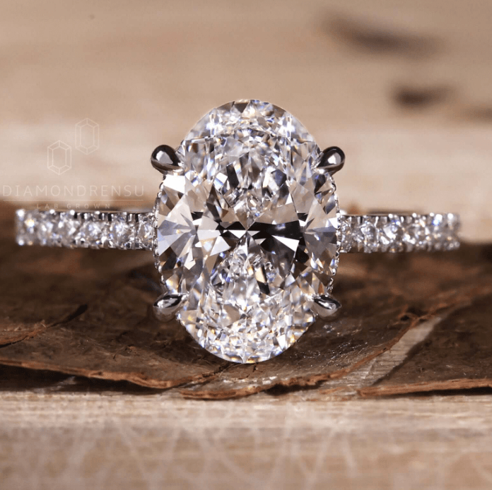 4 carat LGD Oval cut ring | IGI certified lab grown ring in 14k gold|  IGI certified lab grown