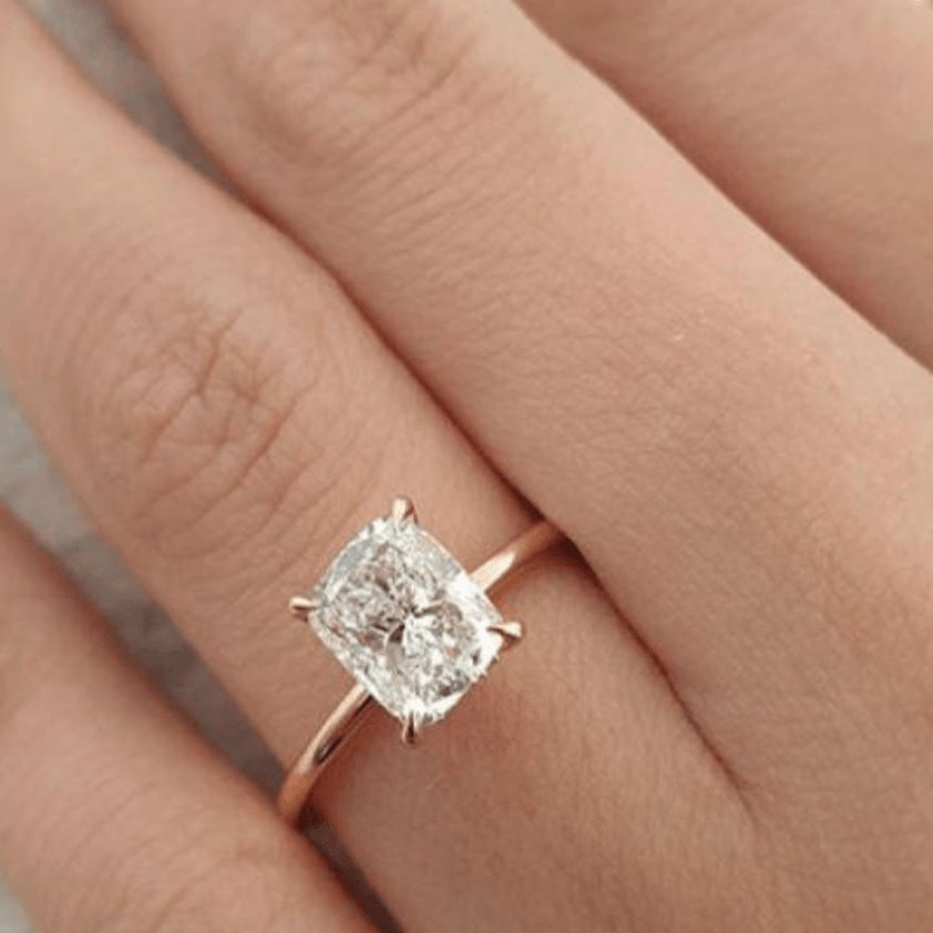 GRA certified moissanites