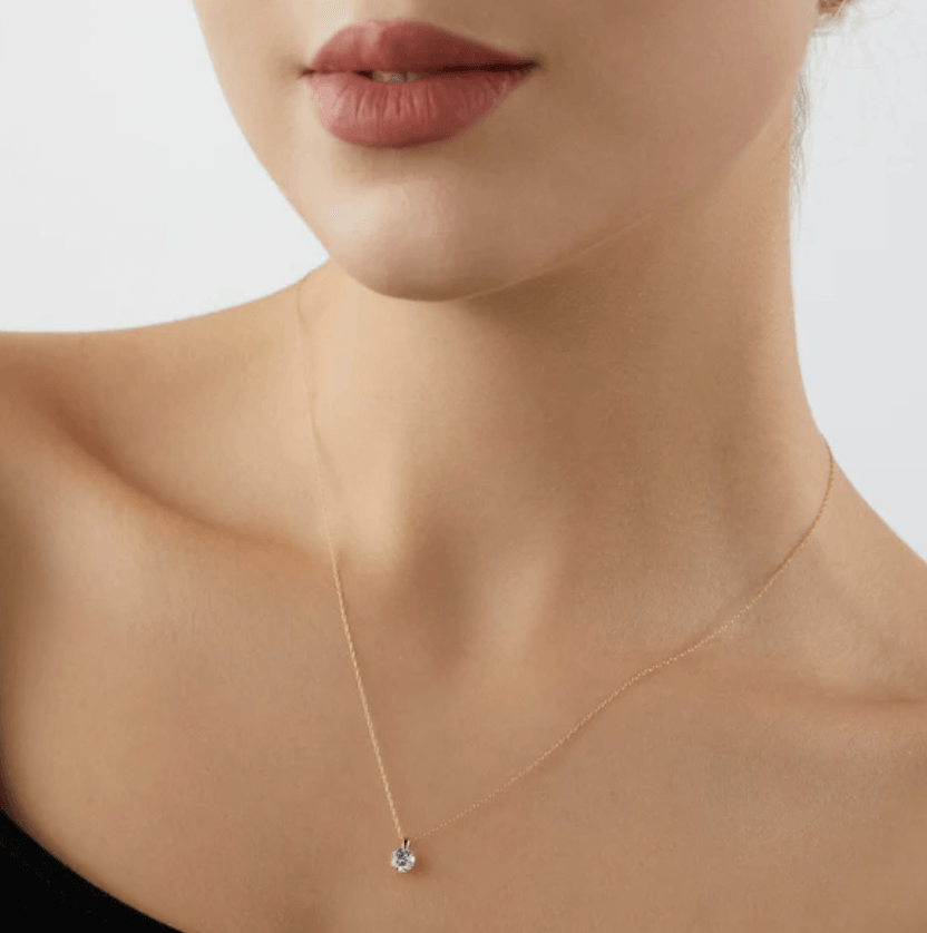 Round cut IGI Lab grown diamond pendant |  IGI Lab grown diamond pendant in gold and 925 sterling silver|  IGI Lab grown diamond