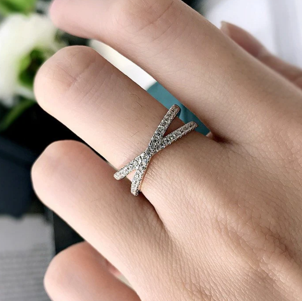 Twisted LOVE moissanite diamond ring | Certified moissanite ring in 925 sterling silver & 14k gold |