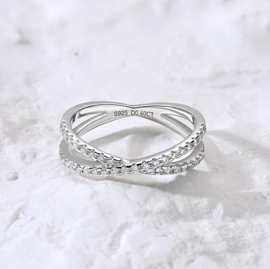 Twisted LOVE moissanite diamond ring | Certified moissanite ring in 925 sterling silver & 14k gold |
