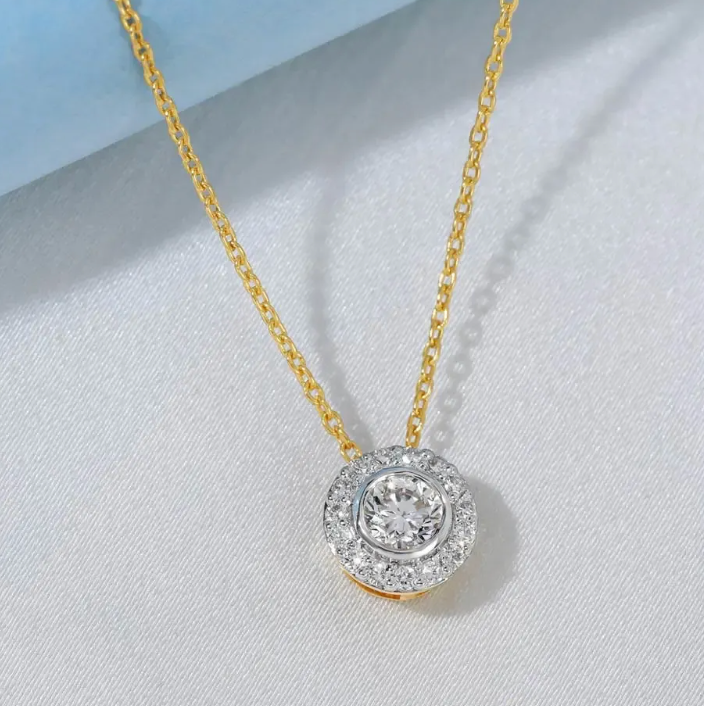 GRA certified moissanites