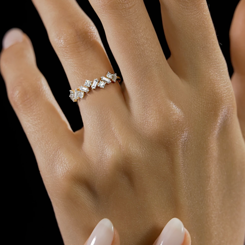 WOKE ™ 0.85 CARAT VVS-EF Baugette and round cut Lab Grown Diamond ring in 9K/14K/925 Silver