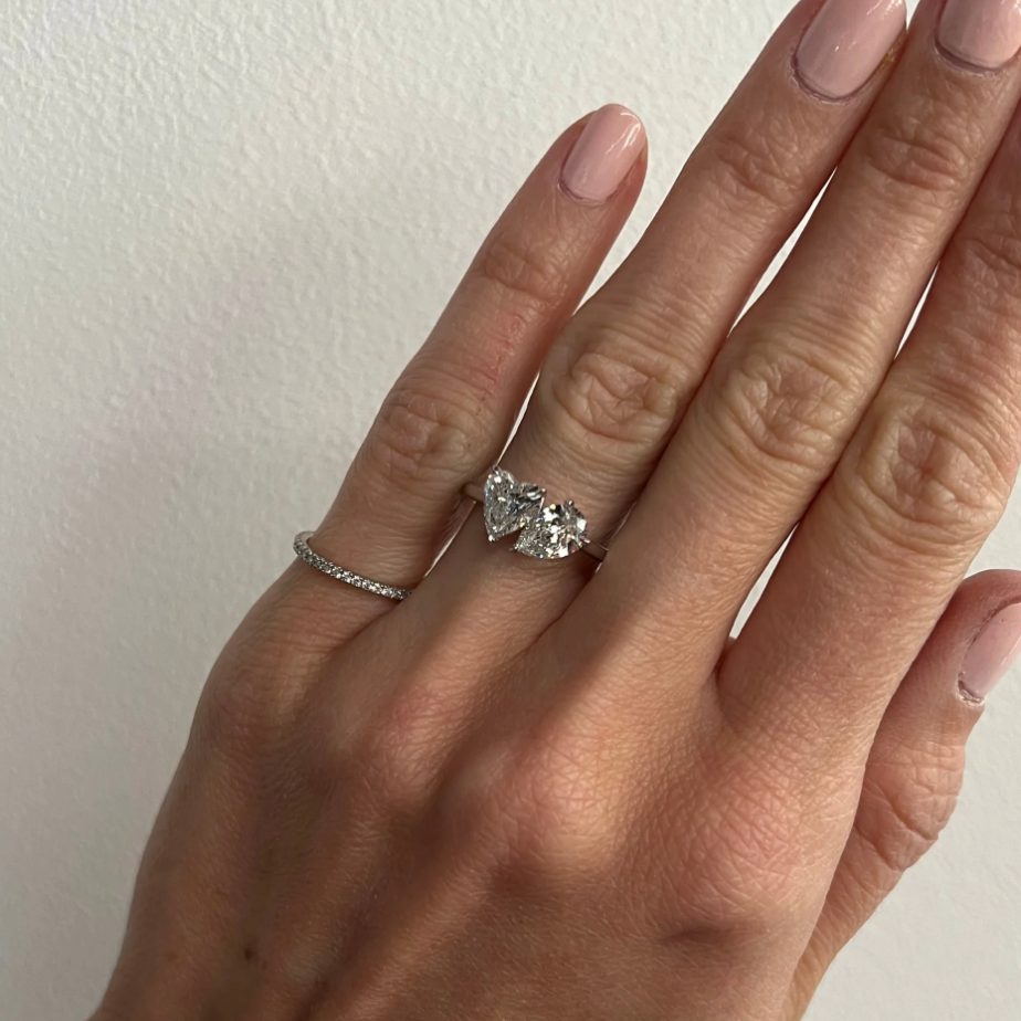 4 Carats Heart and pear cut Toi-et-Moi ring | Moissanite rings