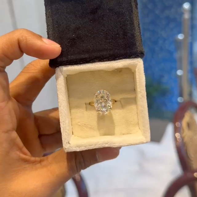 8 carat oval moissanite ring | Moissanite ring in 9K gold | GRA certified moissanites