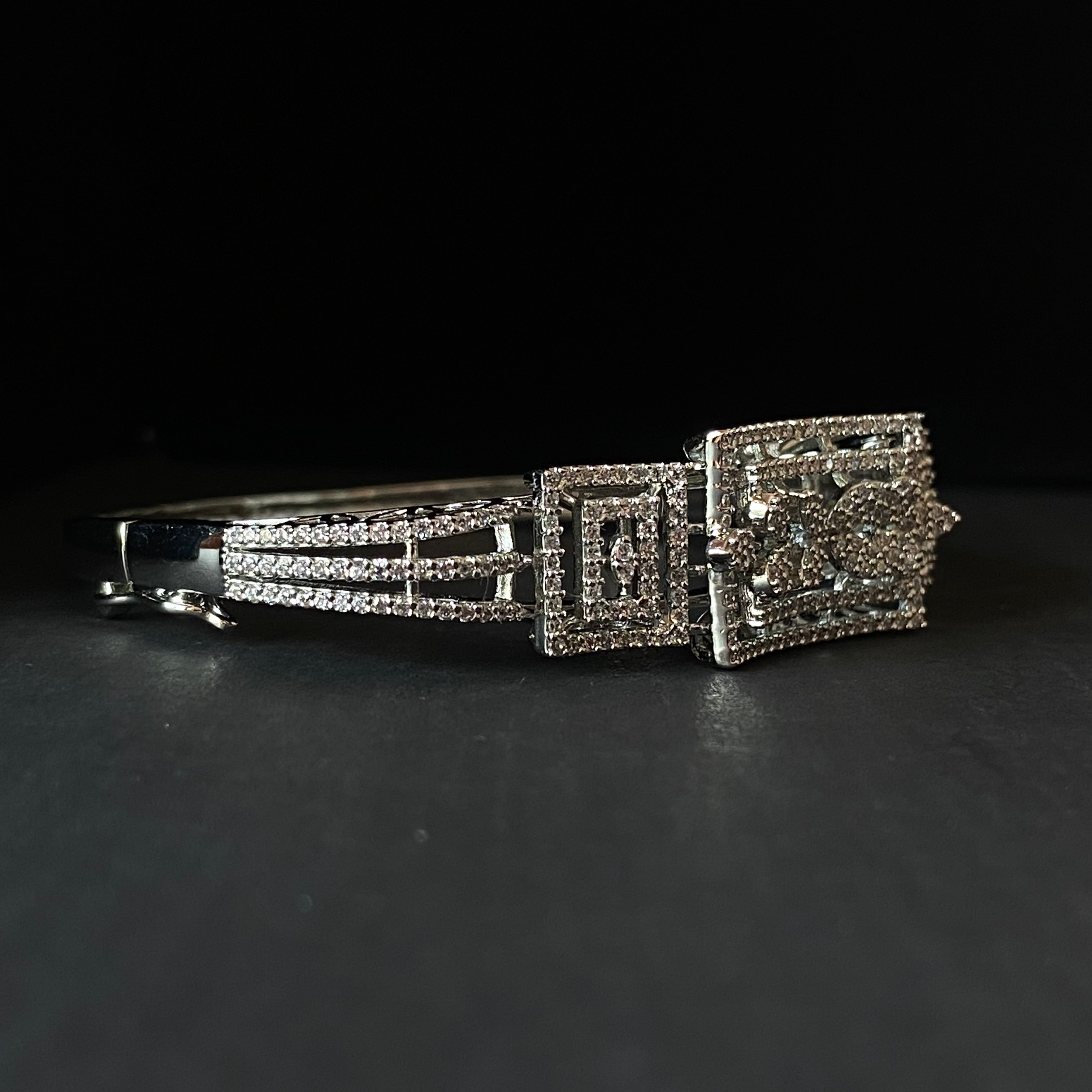 “WOKE” openable white gold Square bracelet