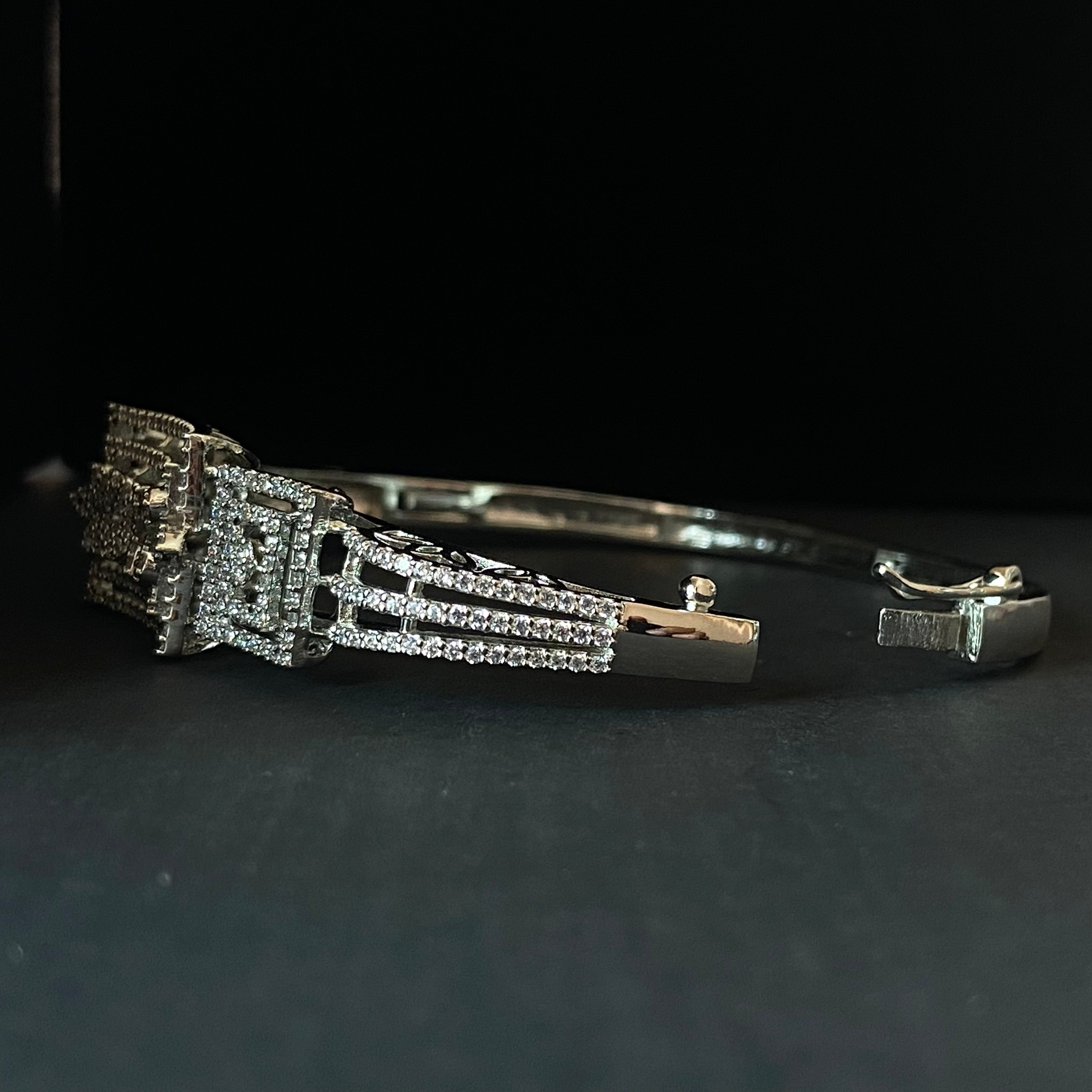 “WOKE” openable white gold Square bracelet