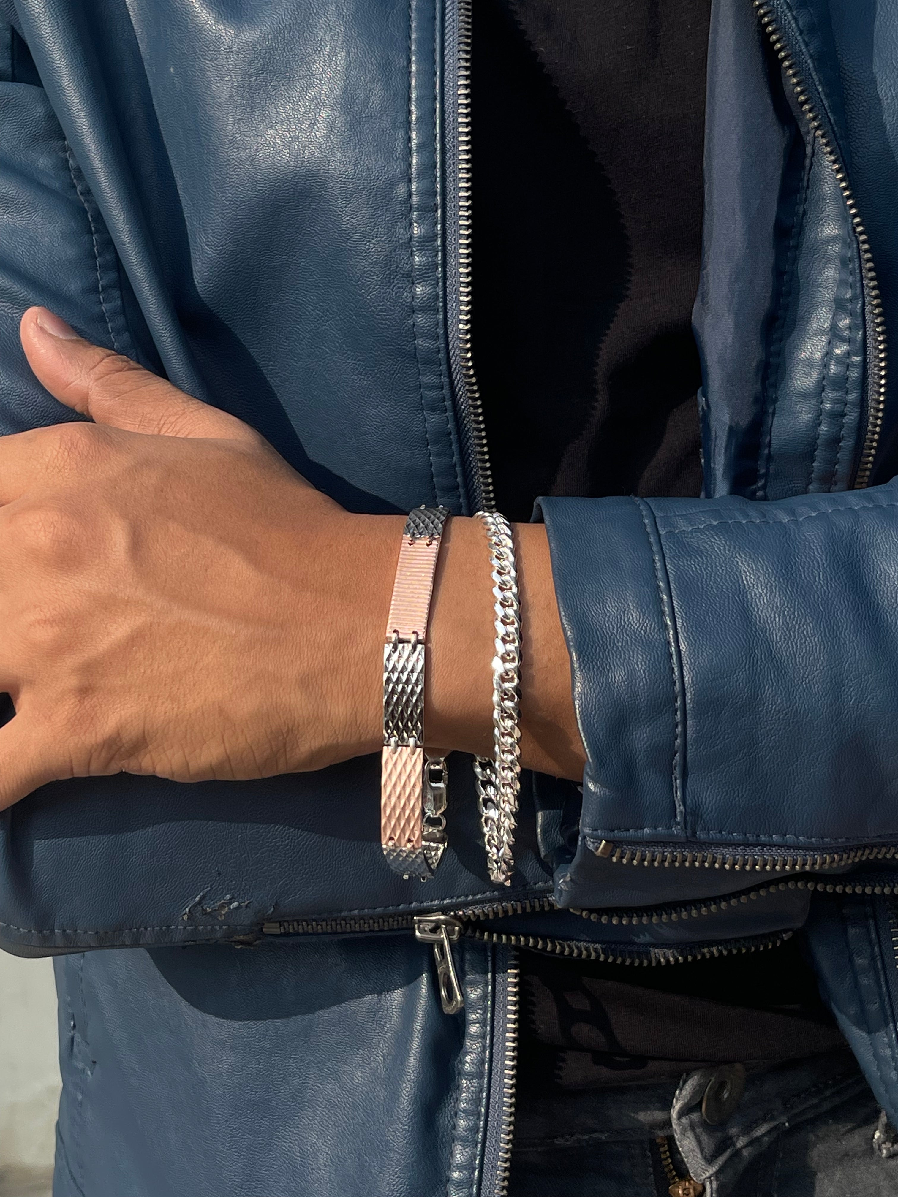 DT belt bracelet