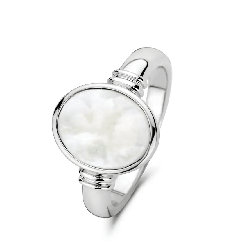 Pearl embedded ring